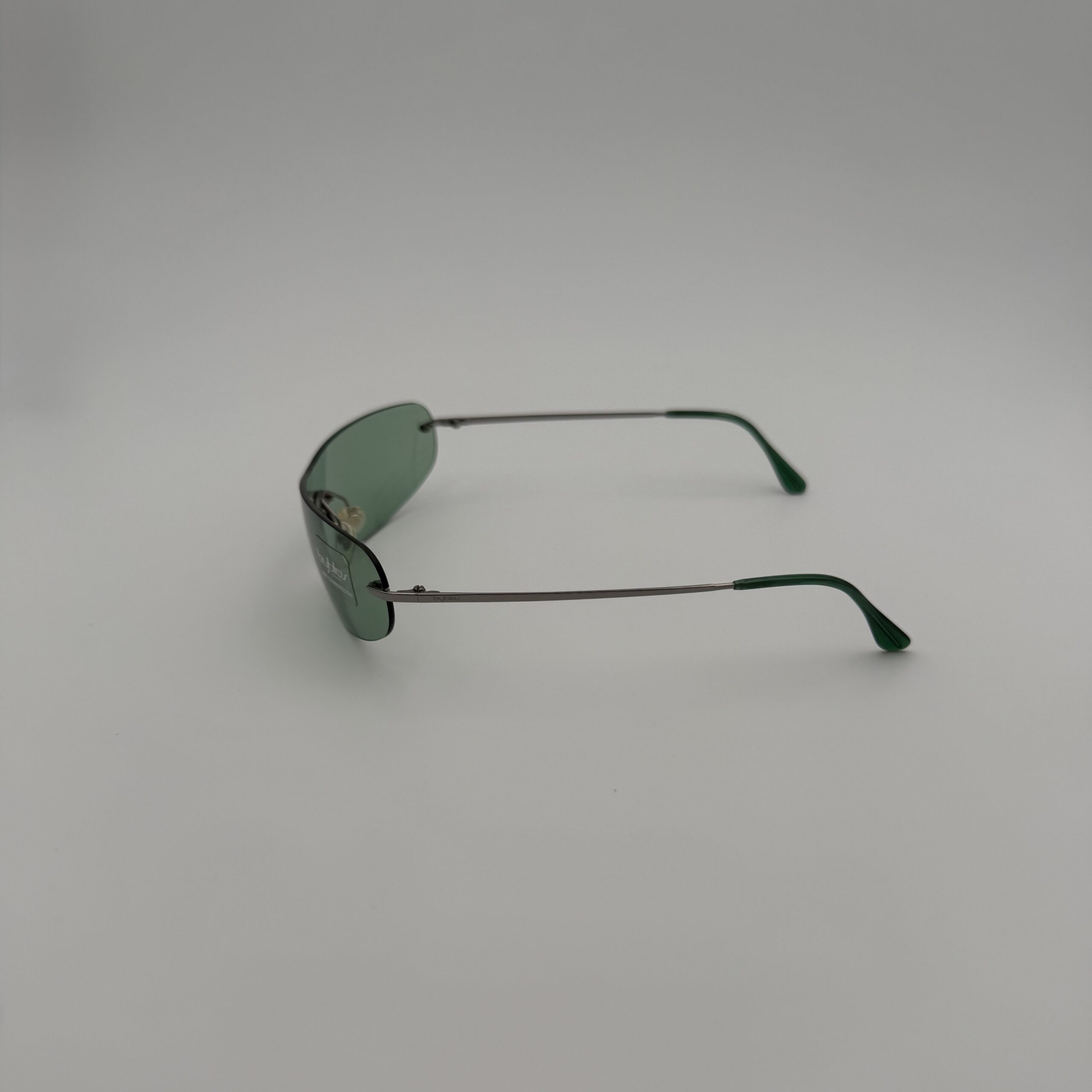 Byblos Eyewear Vintage – Modello Rimless Mascherina in Metallo e Verde Salvia - immagine 4