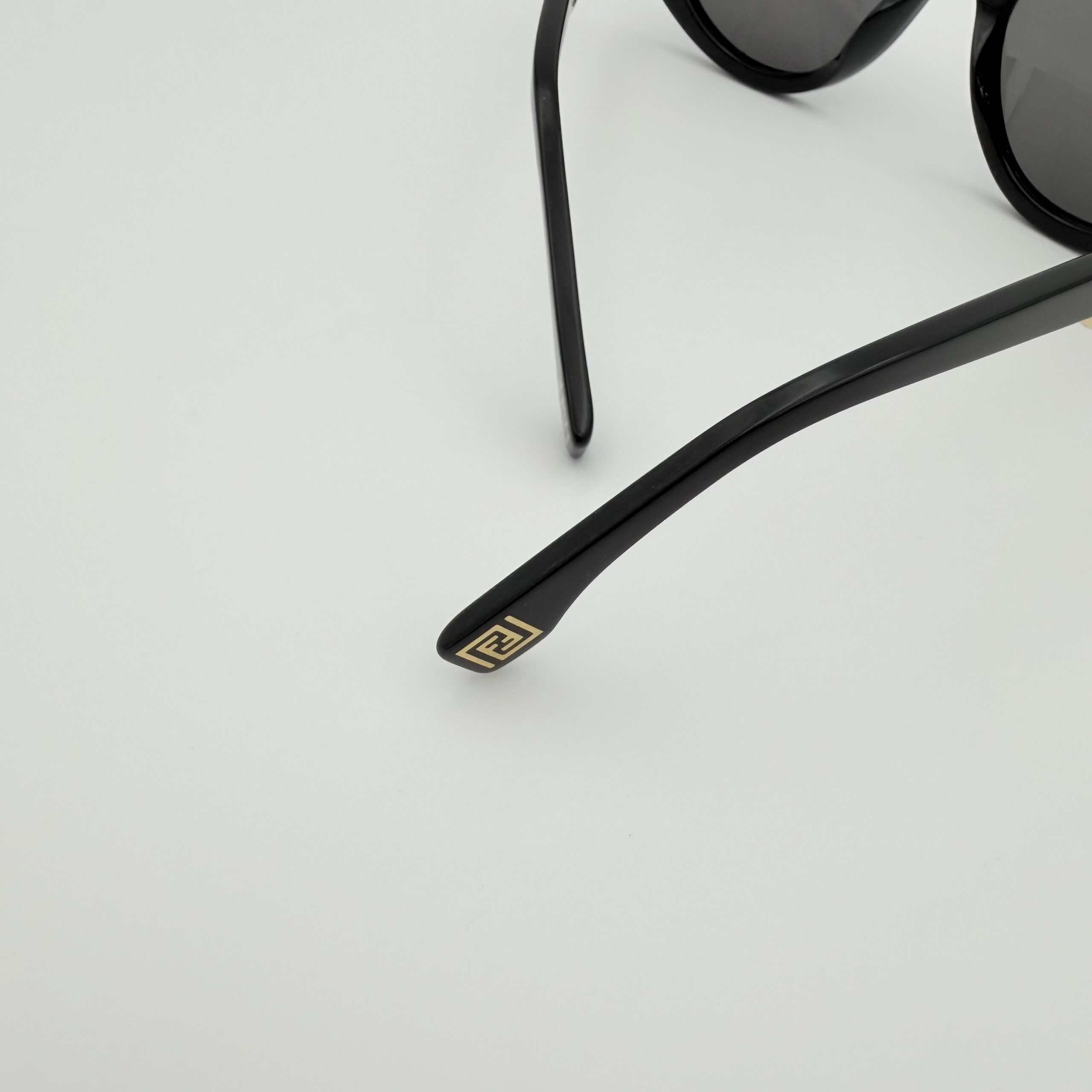 Occhiali da Sole Fendace V2 – L'Esclusiva Collaborazione Fendi by Versace - immagine 5